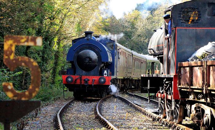 Moorbarrow passes Guardsman at Llwyfan